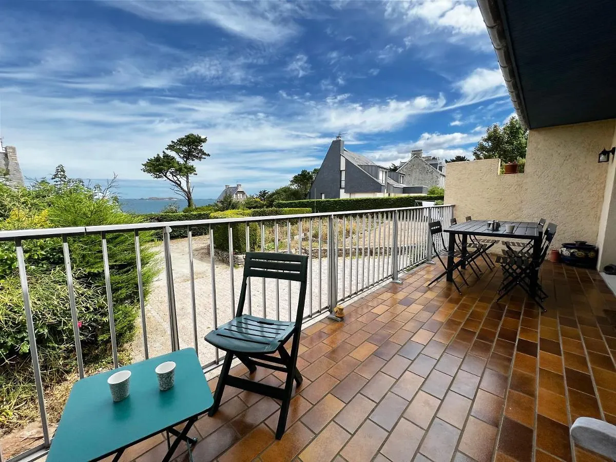 Holiday home Villa Simone Vue Mer 2Min A Pied De La Plage Saint-Lunaire